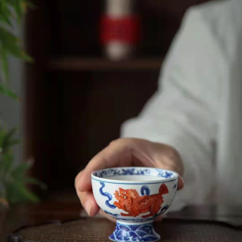 斗彩鸡缸杯（主人杯）