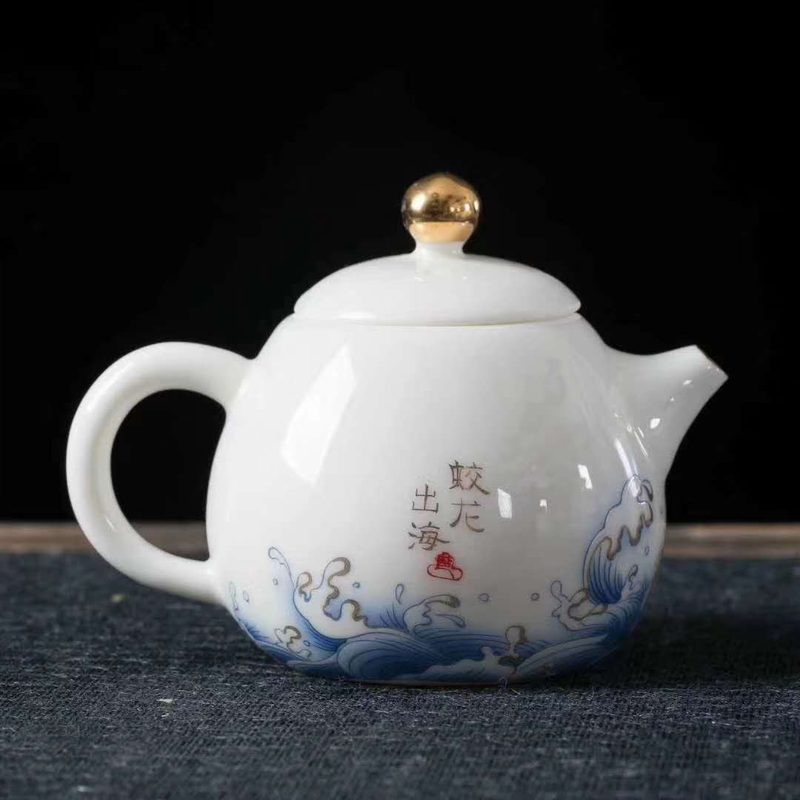 青花手绘茶壶