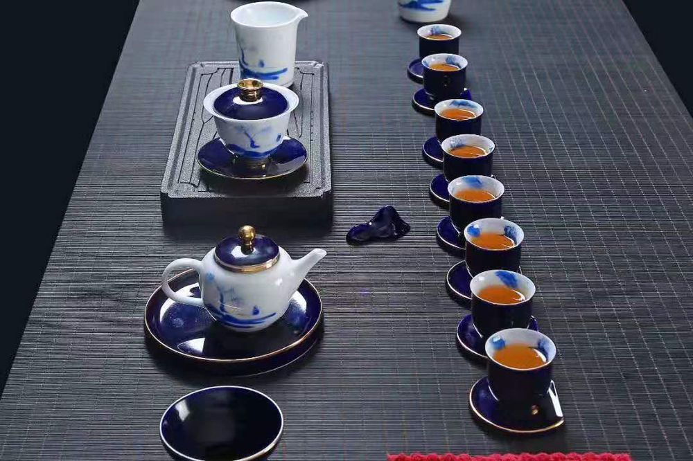 长条茶席成套摆台（俯拍）