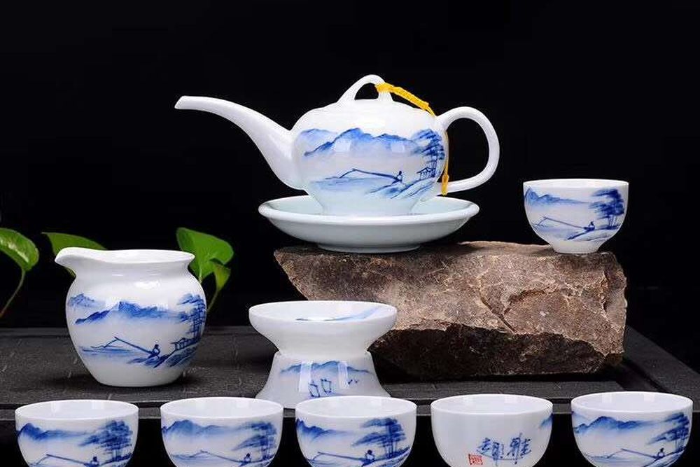 景德镇青花山水茶具套组实拍（壶、公道、品杯成套）