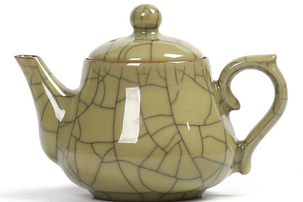青瓷开片提梁壶（颜色釉与开片效果取决于烧成曲线）